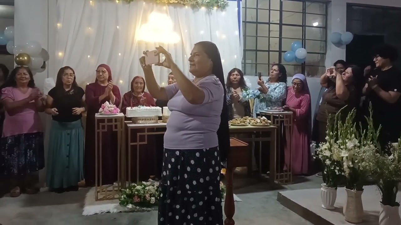 La santa vigilia por el aniversario de la casa de oración RENACER DE POSTRER DAVID 🎹🎸🎬 AEMINPU 📖🕊️
