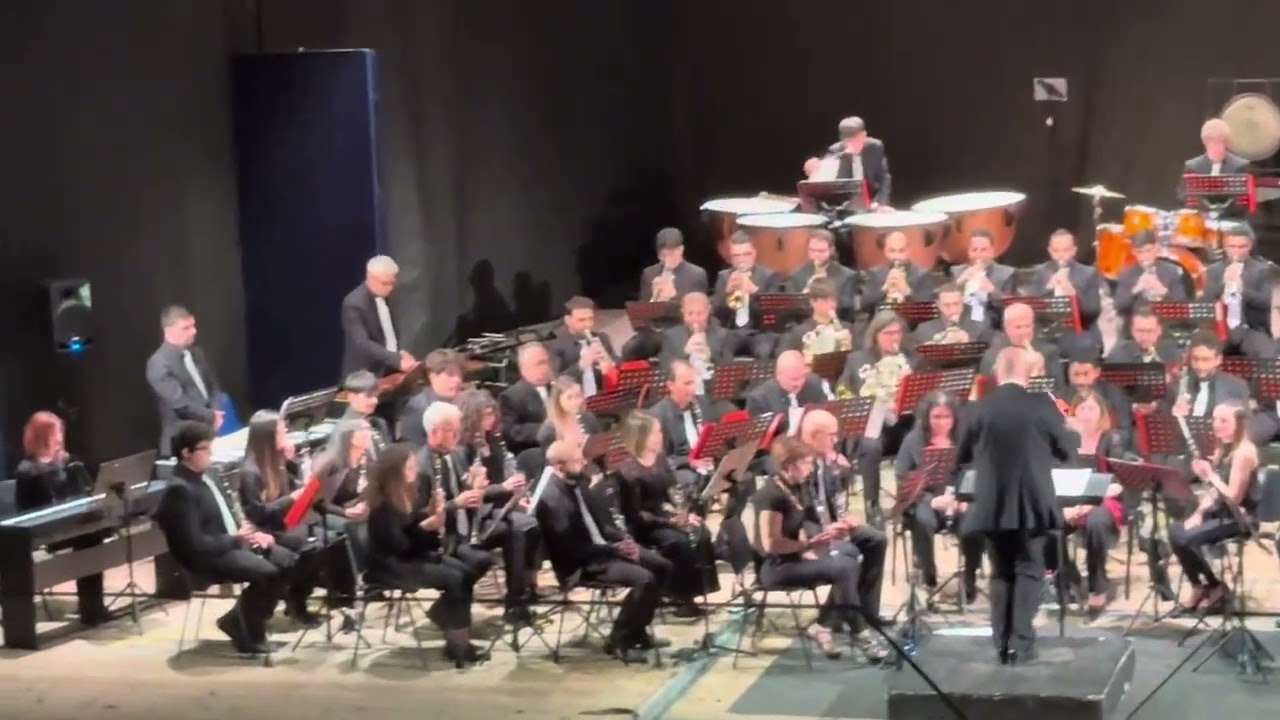 DANZE MACEDONI L.Feliciani-PWO-Palacultura Antonello
