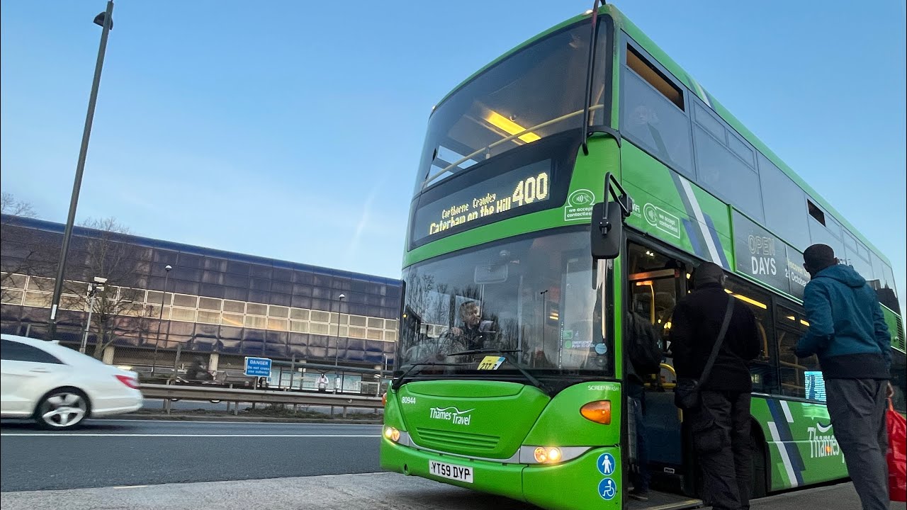 Thames Travel 80944 Scania N230UD on loan to Metrobus on Route 400 towards Gatwick!