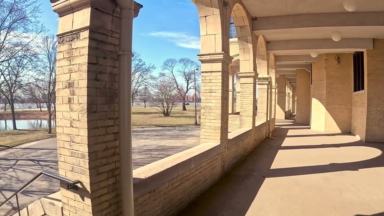Здание, в котором в Детройте проходят встречи уже 130 лет.