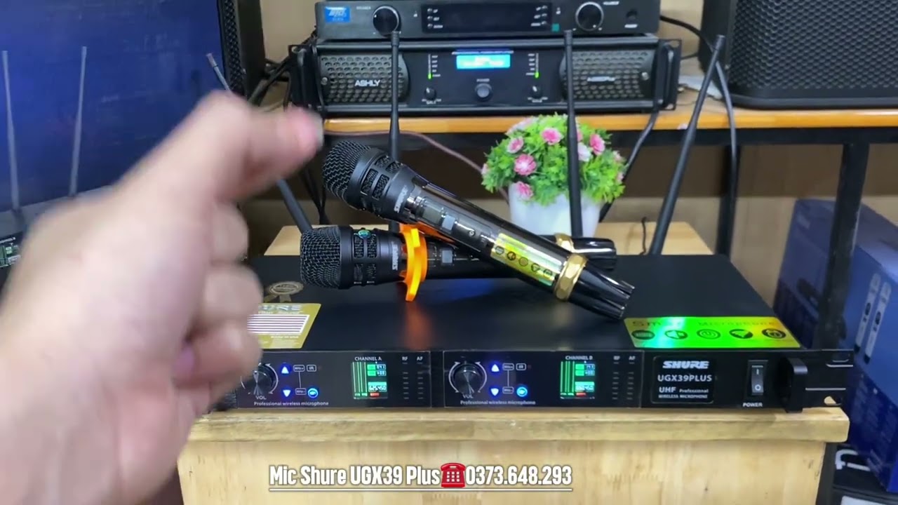 Khuyến mãi mic không dây cao cấp Shure UGX39 Plus.Giao diện đẹp,chất âm cực đỉnh.
