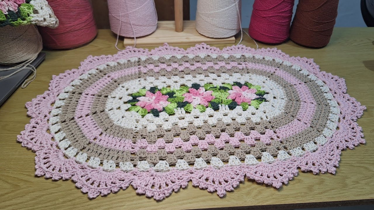 Tapete Floral passo a passo , vídeo aula. Tapete simples, econômico, e fácil em croche