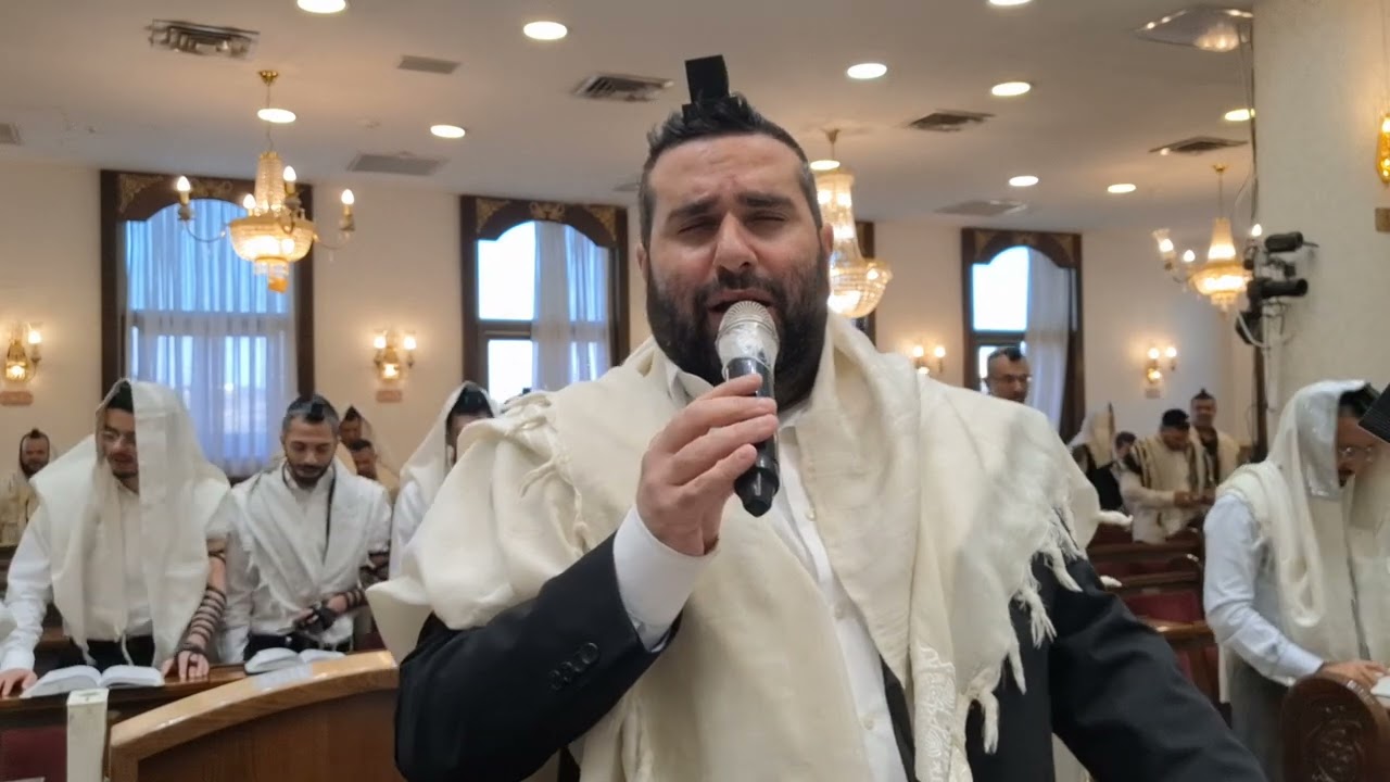 הלל ראש חודש  אייר  תשפה בניגונים עם החזן נחמן עמרמי בבית כנסת חסדי שמואל בראשות הרב אייל עמרמי