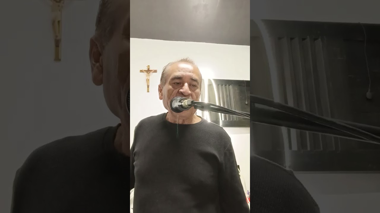 Y soy felíz a tu lado inedita en arreglos elige una si gustas por favor.
