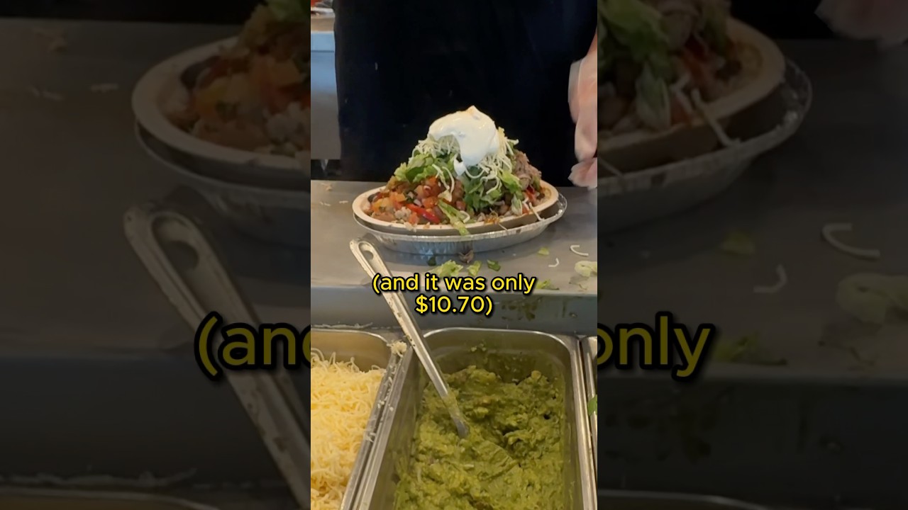 Craziest Chipotle hack by @AndersonNguyen.Official 😂😂😂😂 #food #americanfood #fastfoodhack