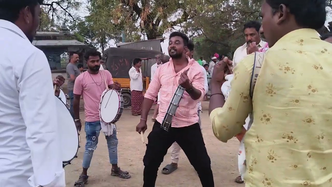కలుగొట్ల మోహన్ తప్పెట బృందం 9652377636