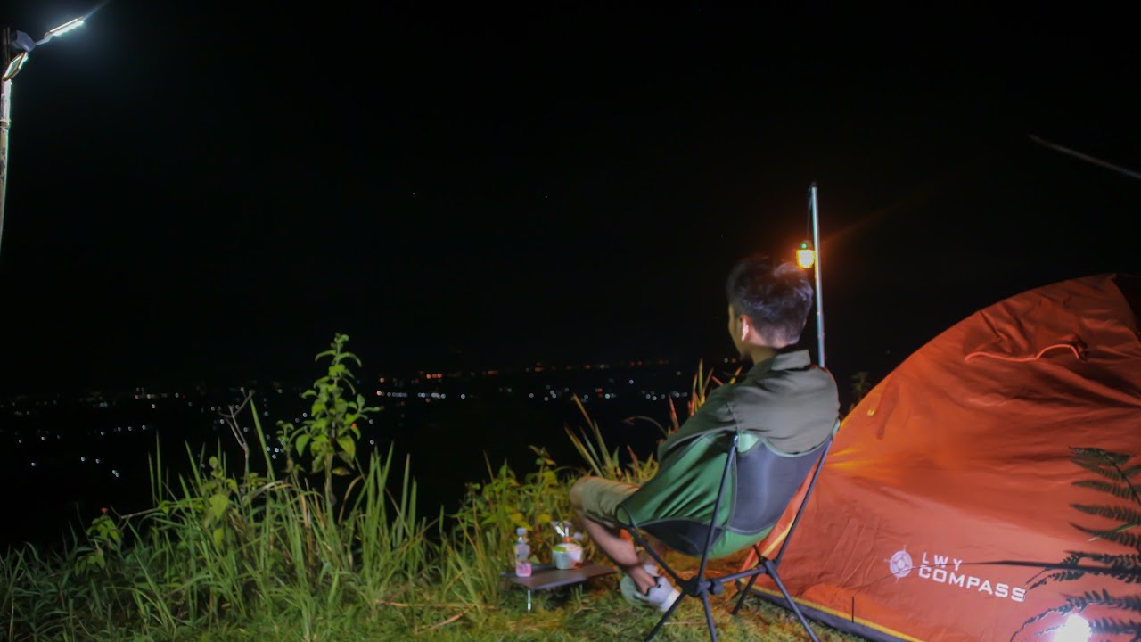 Solo Camping Di Bukit Kecil &bull; Suasana Malam Yang Cerah &bull; Sunrise