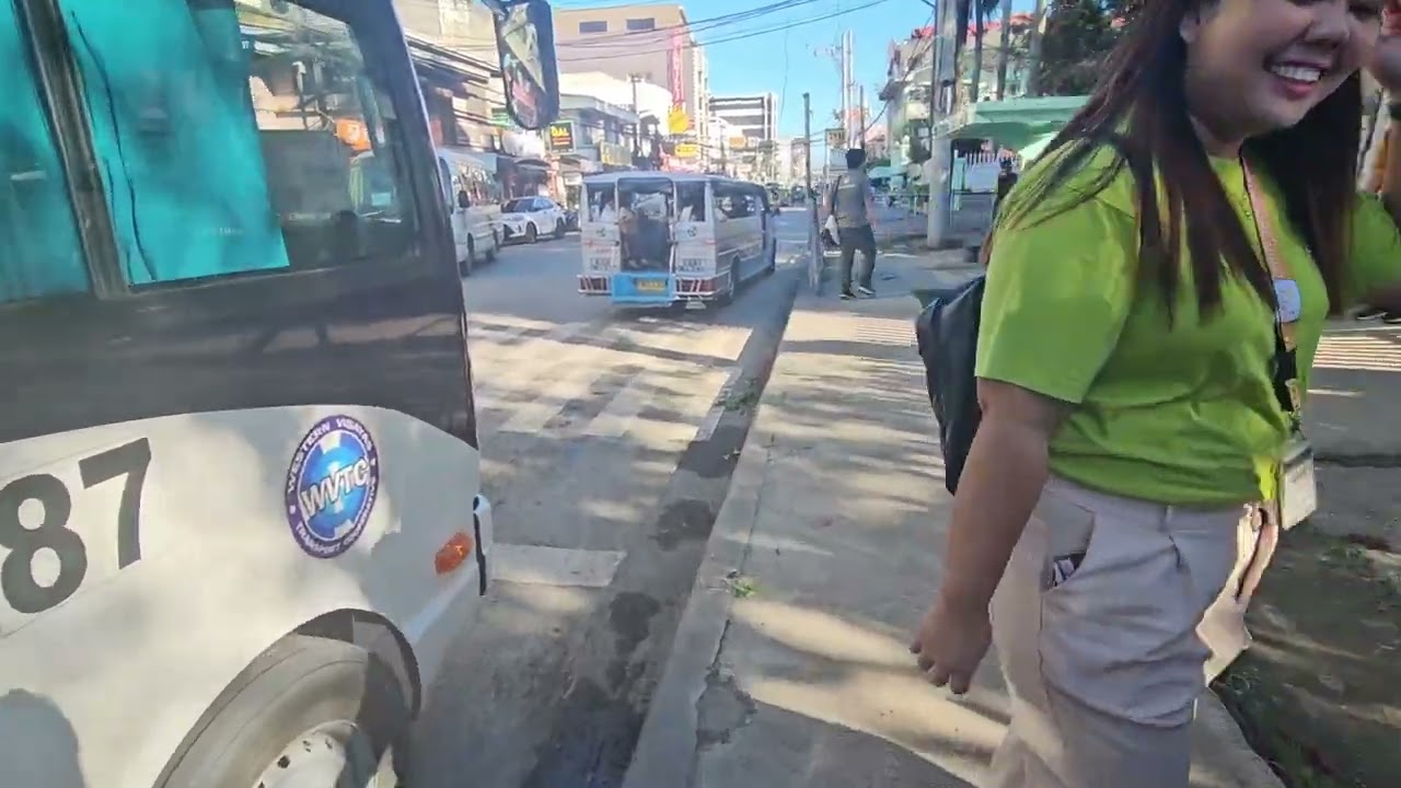 ILOILO STUDENT TOWN WALKAROUND PHILIPPINES UNIVERSITY 🇵🇭