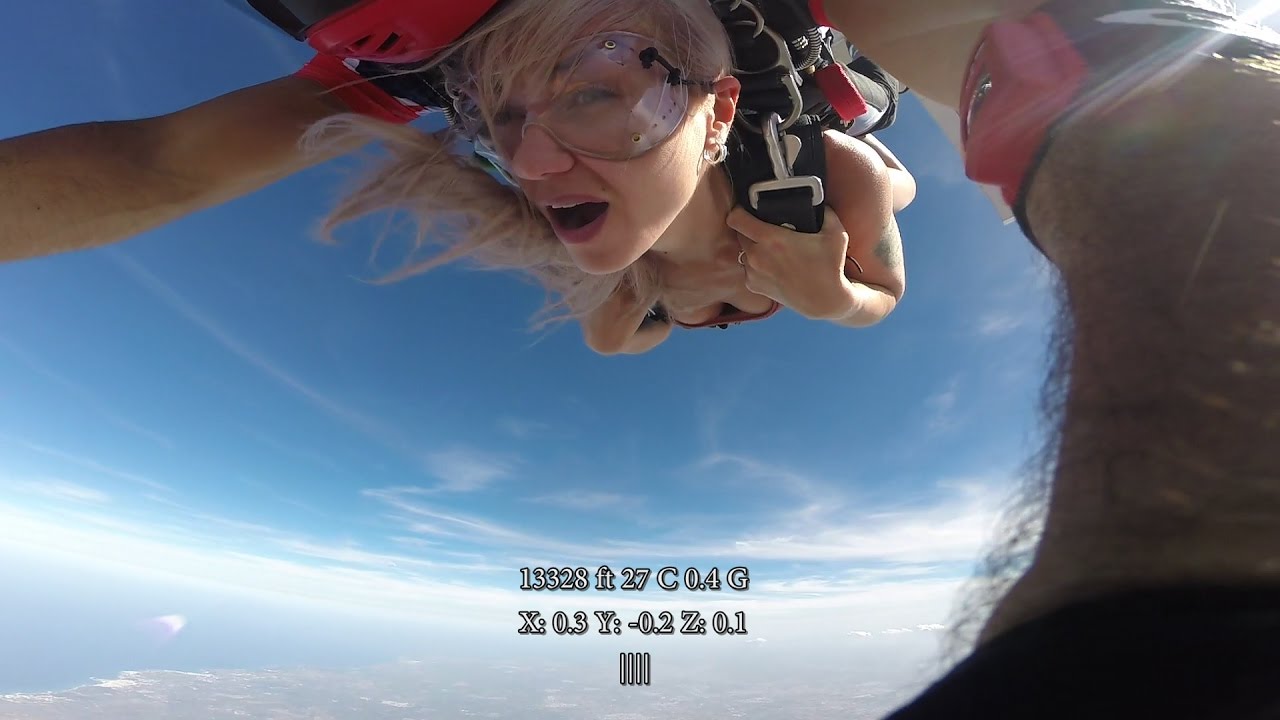 Russian girl skydive