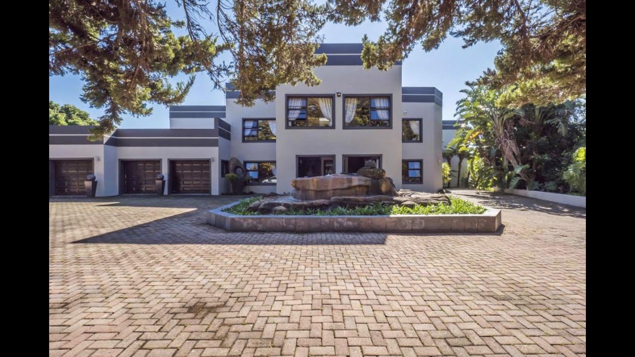 5 bedroom house on auction in Sardinia Bay | Pam Golding Properties