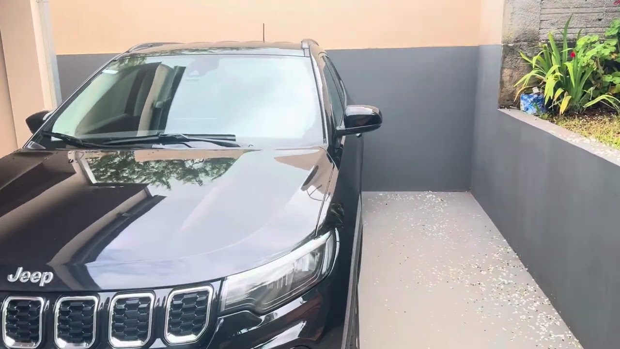 Três cadeirinhas num carro?! Tarefa difícil mas não impossível!