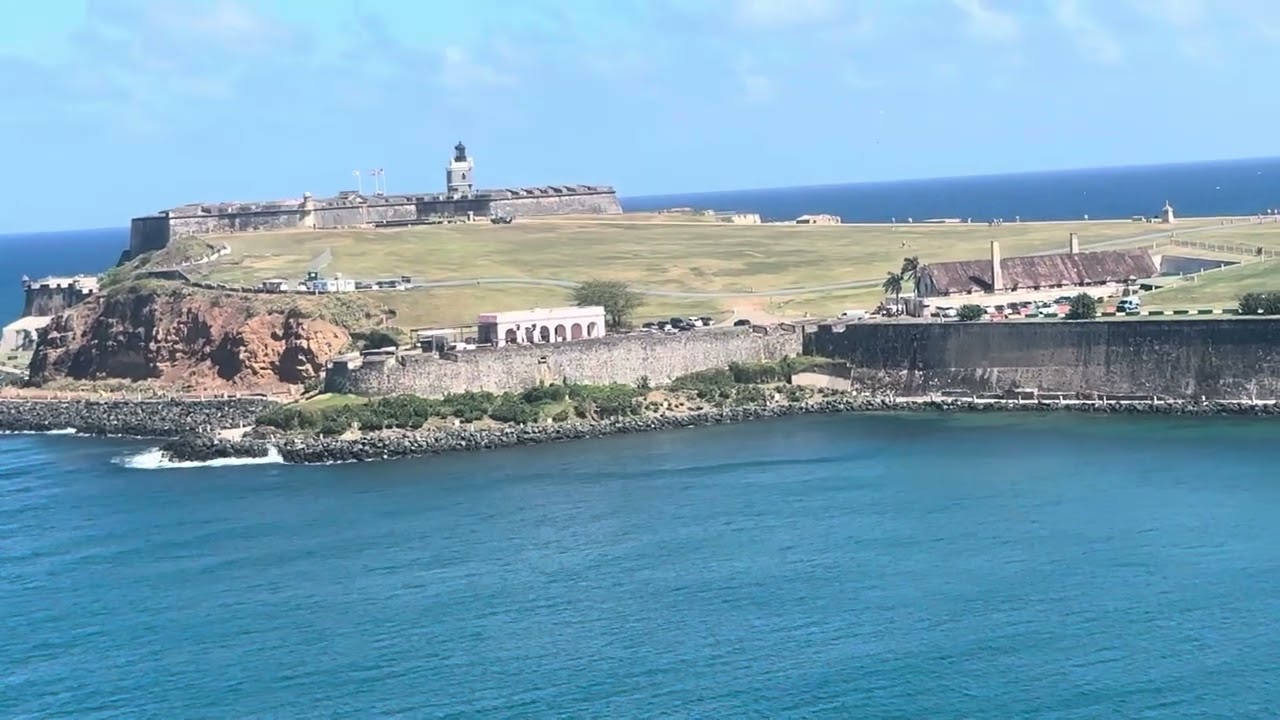 Oasis of the seas - docking in Puerto Rico 