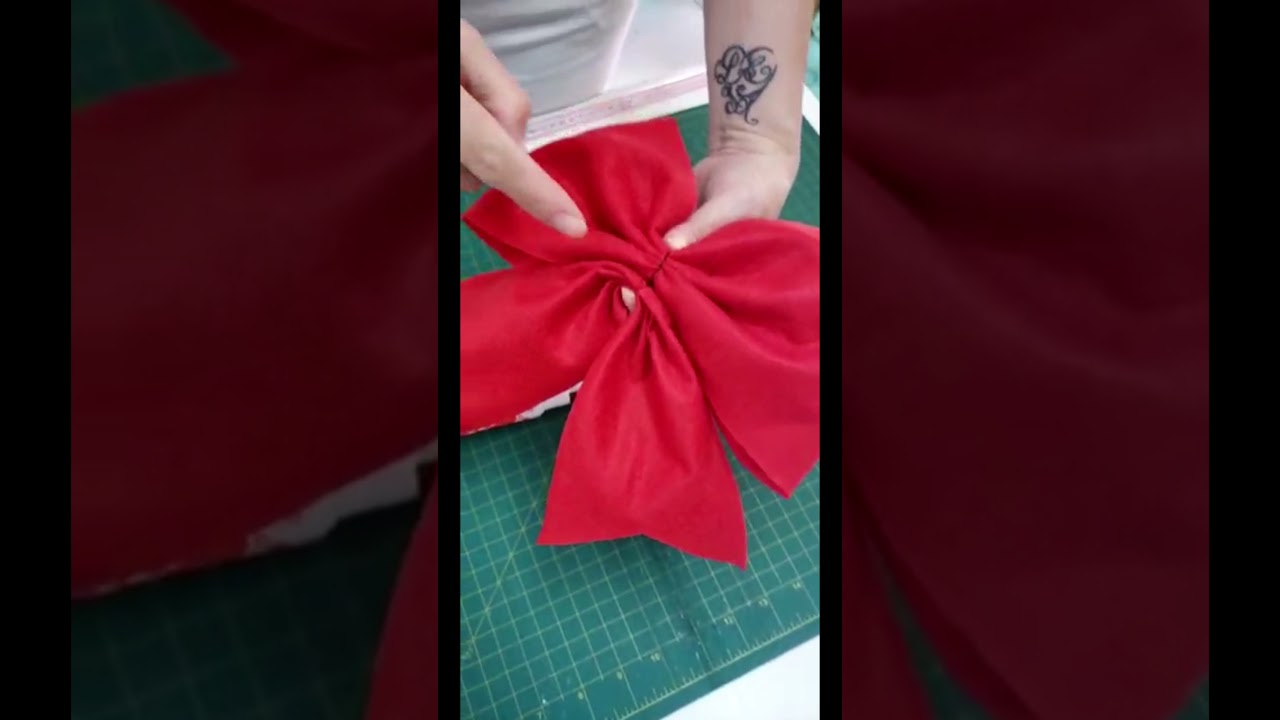 tutorial de la&ccedil;o decorativo em feltro