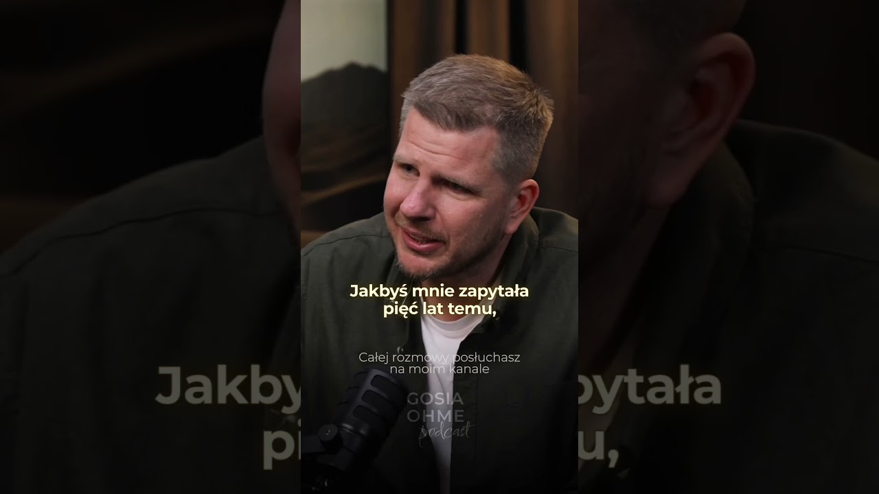 Czy codzienny kości&oacute;ł zmienia życie? O wierze i jej wpływie | Filip Chajzer - Gosia Ohme Podcast