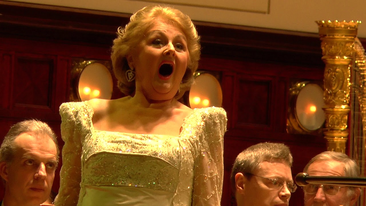 EDITA GRUBEROVA Il dolce suono (LUCIA DI LAMMERMOOR) Prague 30XI16