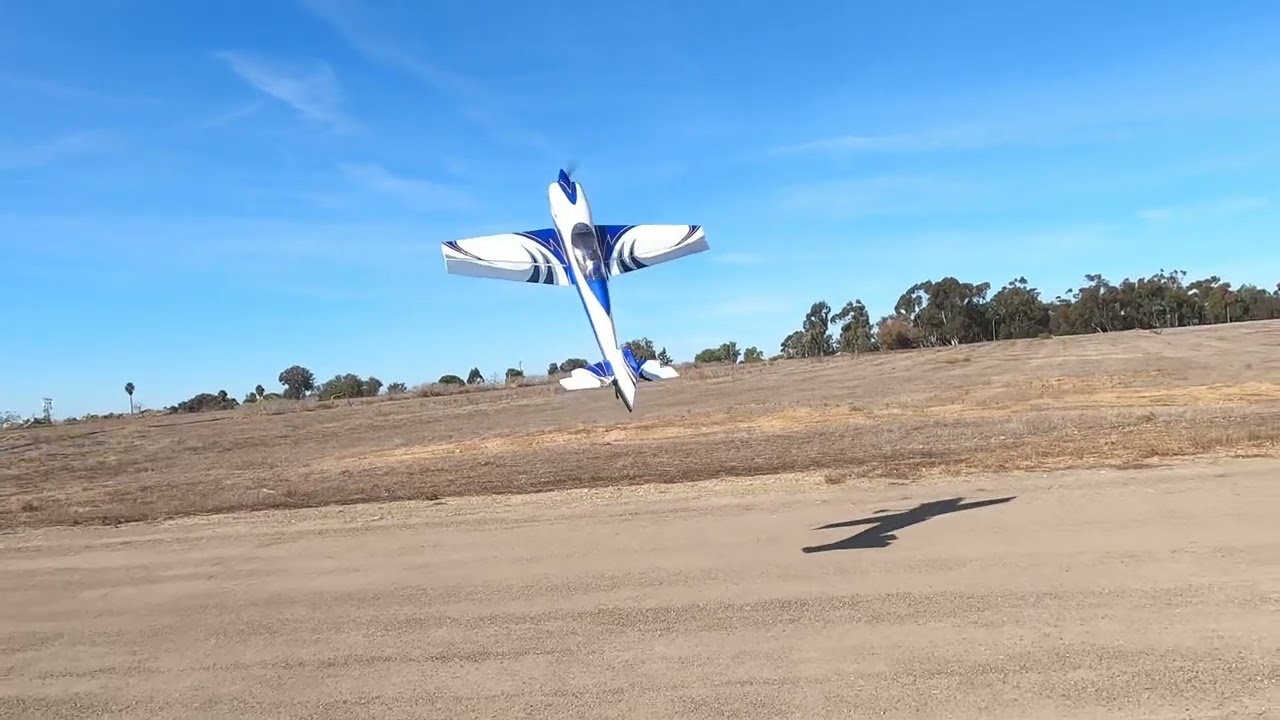Ripping the 91” Extreme Flight Extra NG with Spektrum electronics
