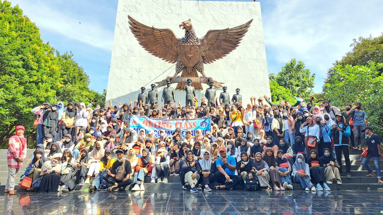SMP N 1 COMAL Goes to Jakarta #widyawisata #outingclass