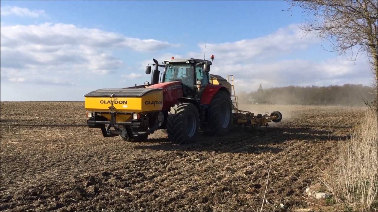 MF 7620 with Claydon hybrid drill