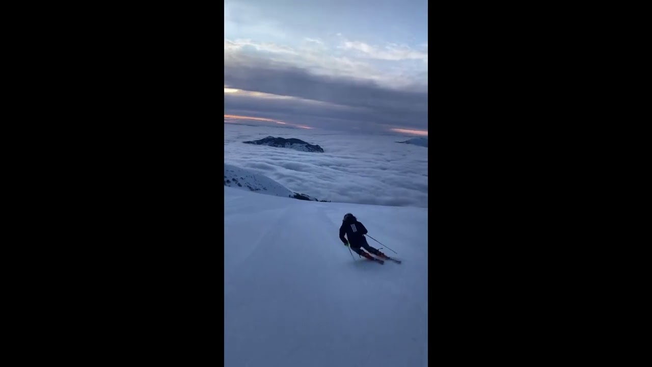 WORLD CUP SKI RACERS FREE SKIING # 25