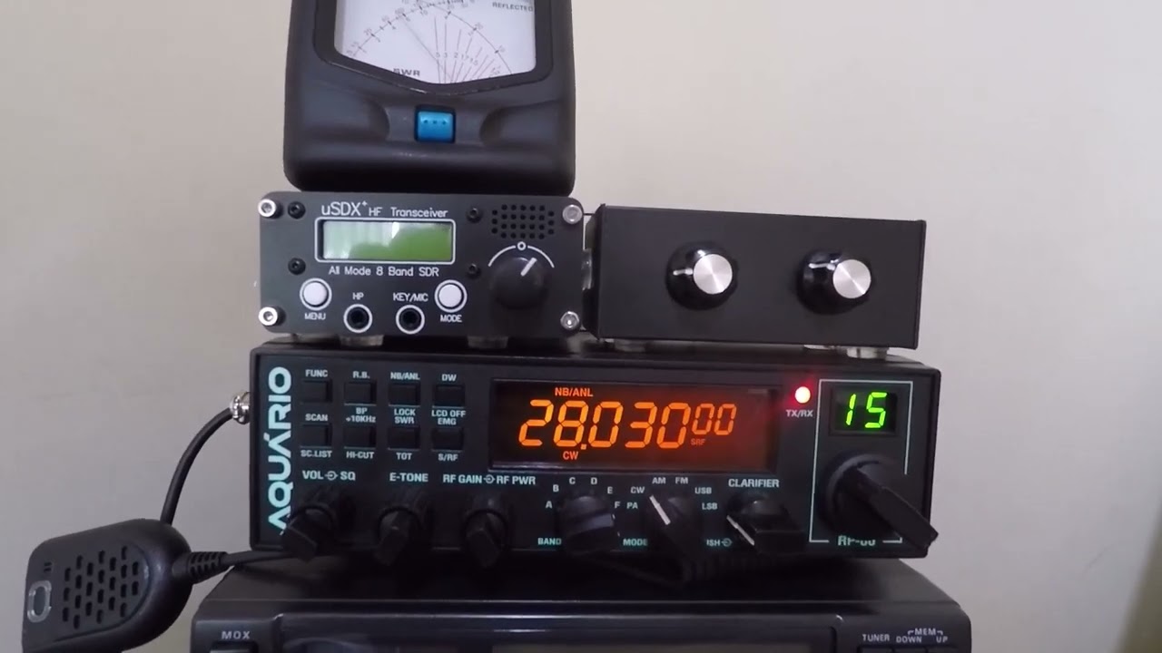 Demonstração de um QSO em CW na banda de 10 m, empregando Aquario RP80.