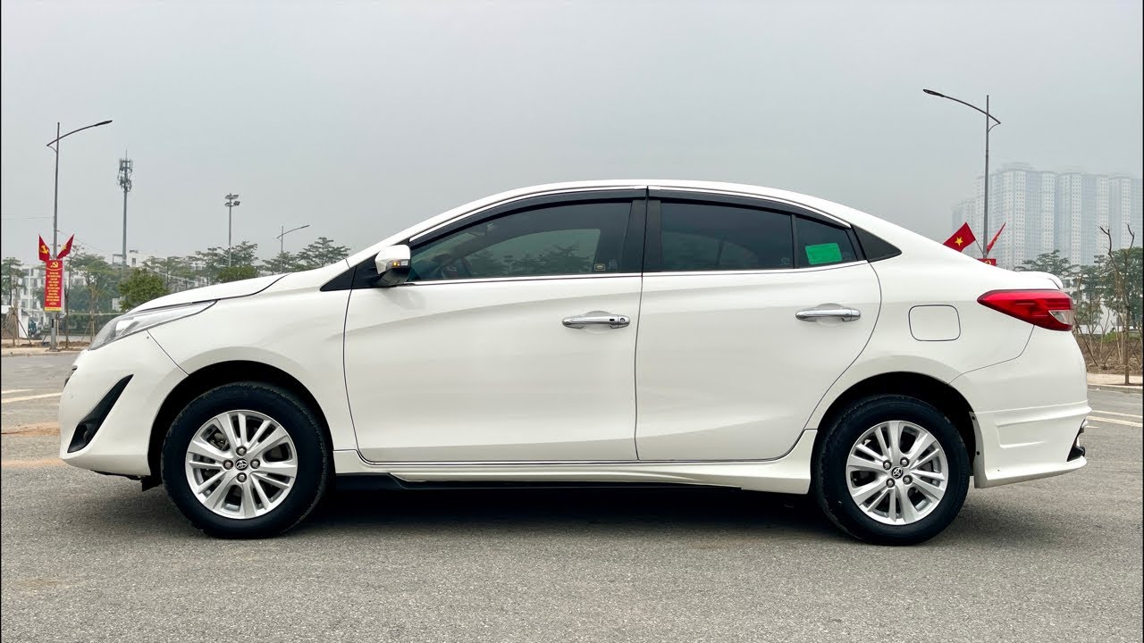 Báo giá trực tiếp chiếc xe Vios độ 100 tr tiền đồ. Toyota Vios G 2020 tên tư nhân, biển trắng, xe gđ
