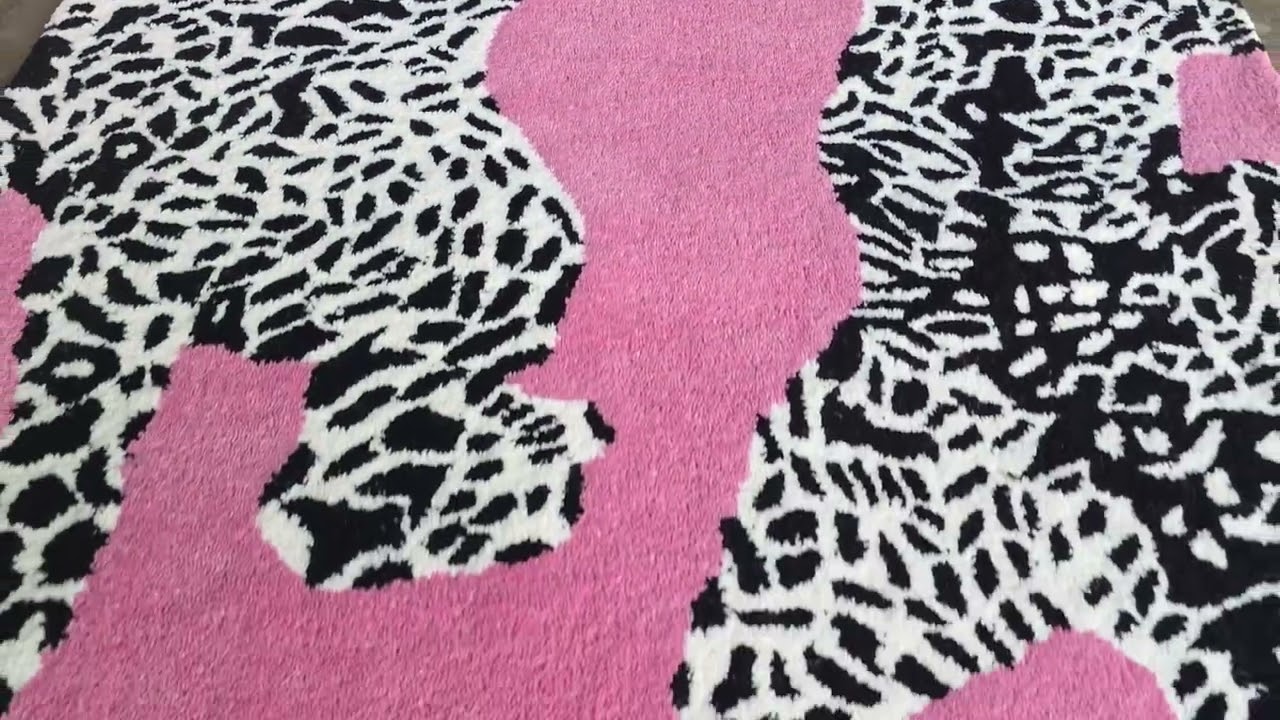RUGYFY Climbing leopard Handmade Wool Rugs ( Pink Colour) 