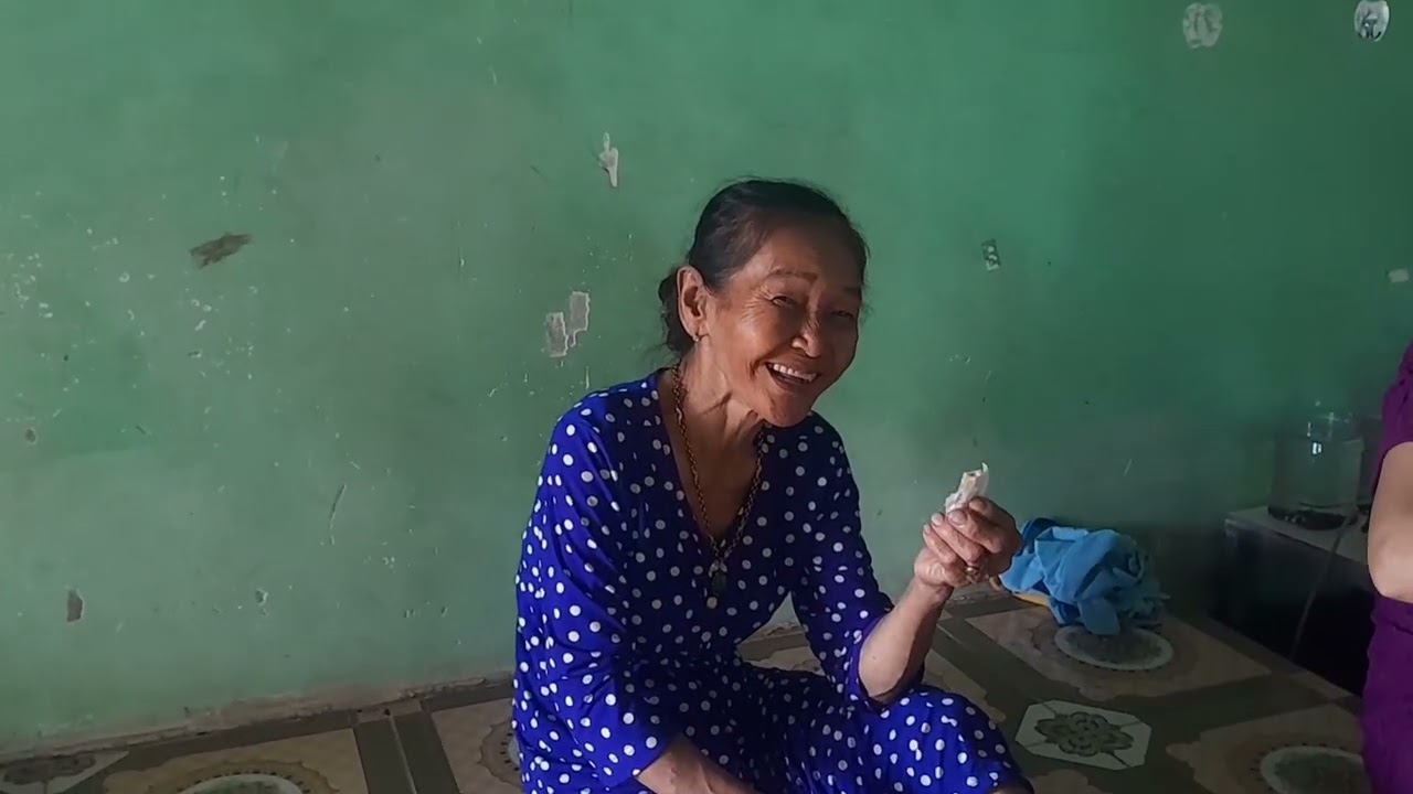 Tết rồi Con gái ơi về với mẹ
