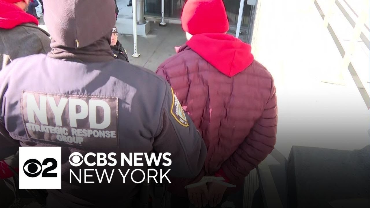 NYC nurses strike sees protests, arrests, progress on Day 25