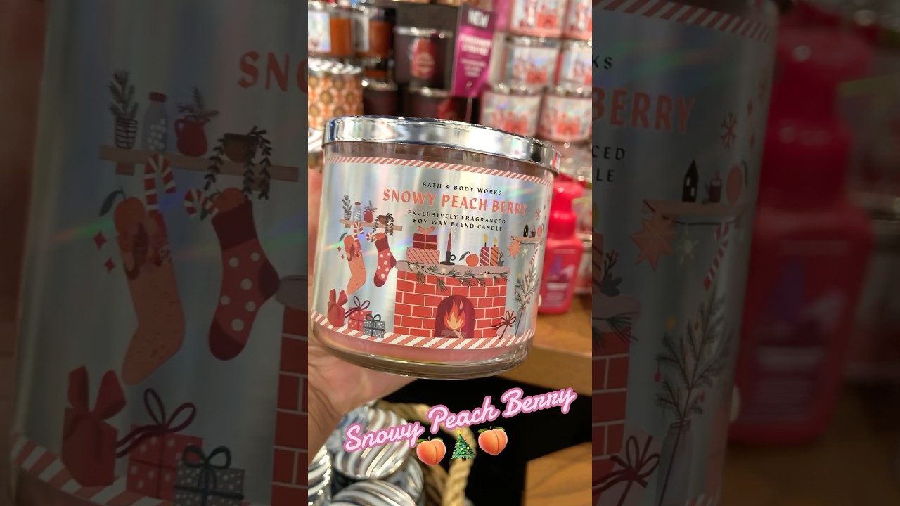 Snowy Peach Berry Christmas candle in Bath & Body works