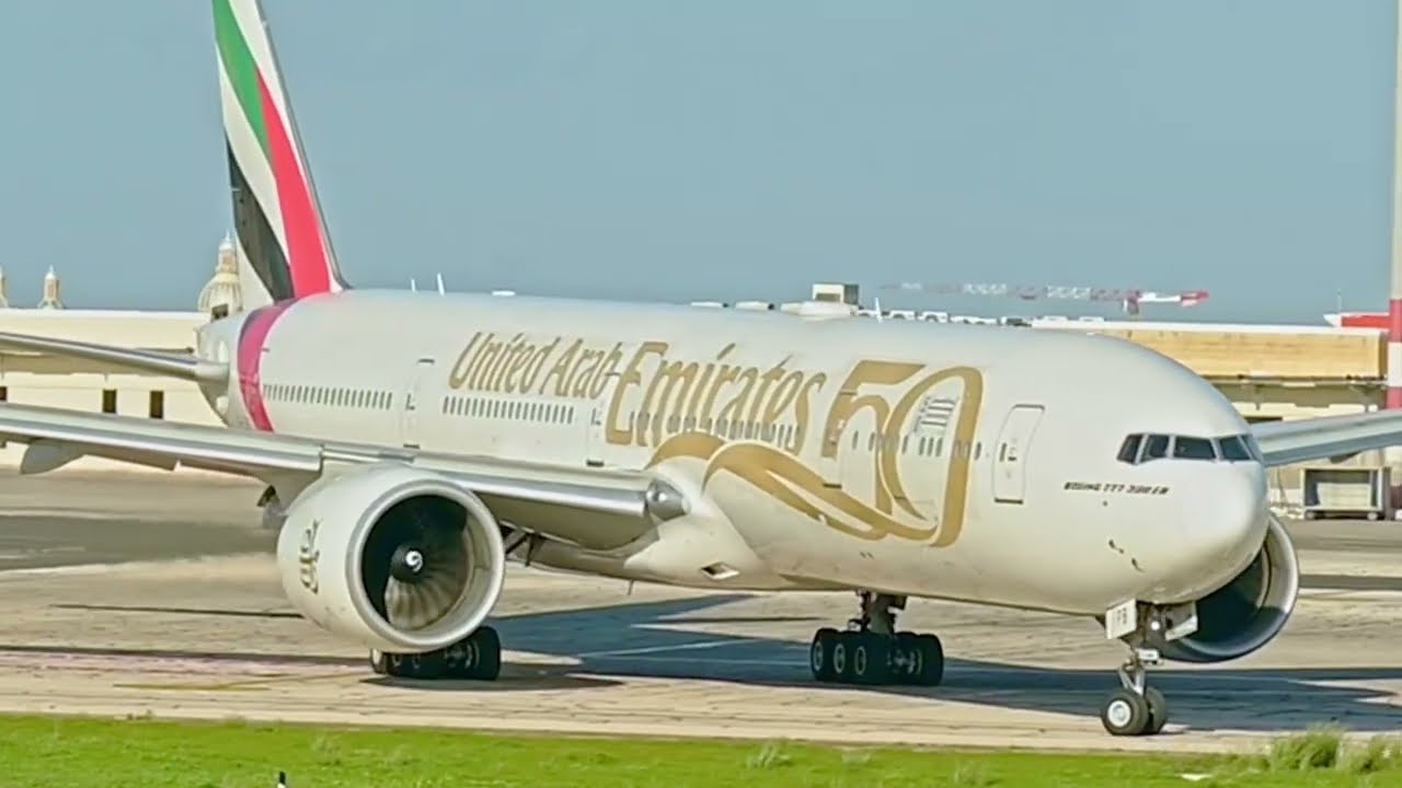 Special Livery! 🇦🇪 Emirates Boeing 777 A6-EPB 