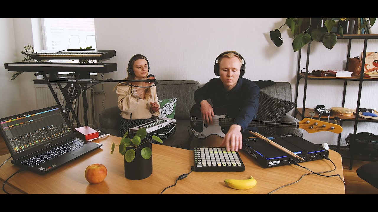 Foster The People - Pumped Up Kicks - Cover | Live Looping Performance