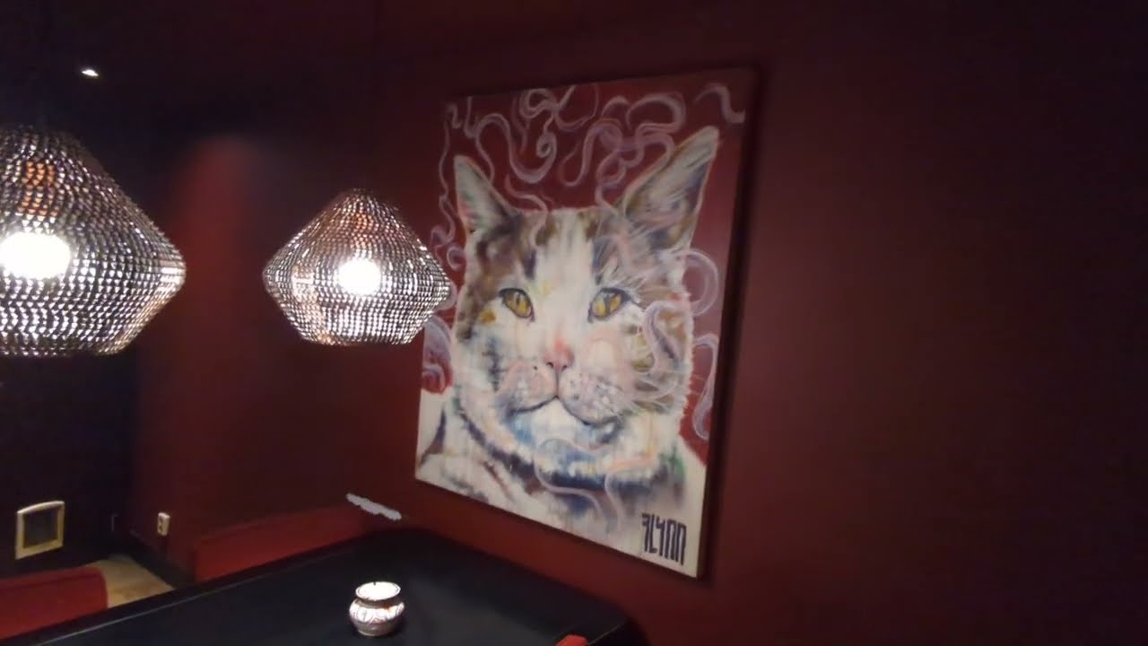 Inside 1e Hulp Coffeeshop Amsterdam