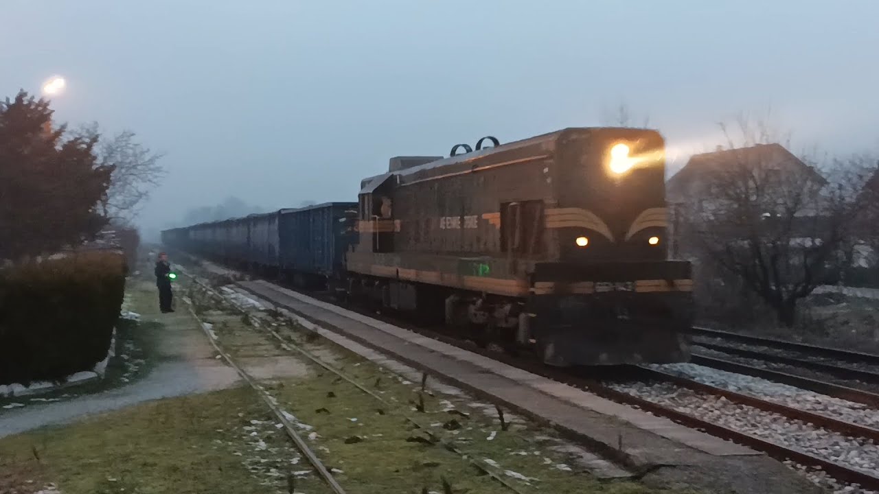 ŽS 661-143 ON Eas & Eas-z FREIGHT CARS SLOWLY PASSING STATION Batočina | 06.01.2026.
