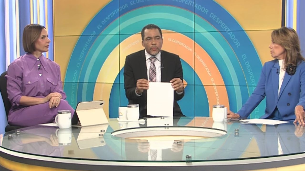 Ventarr&oacute;n derriba postes y &aacute;rboles en el GSD