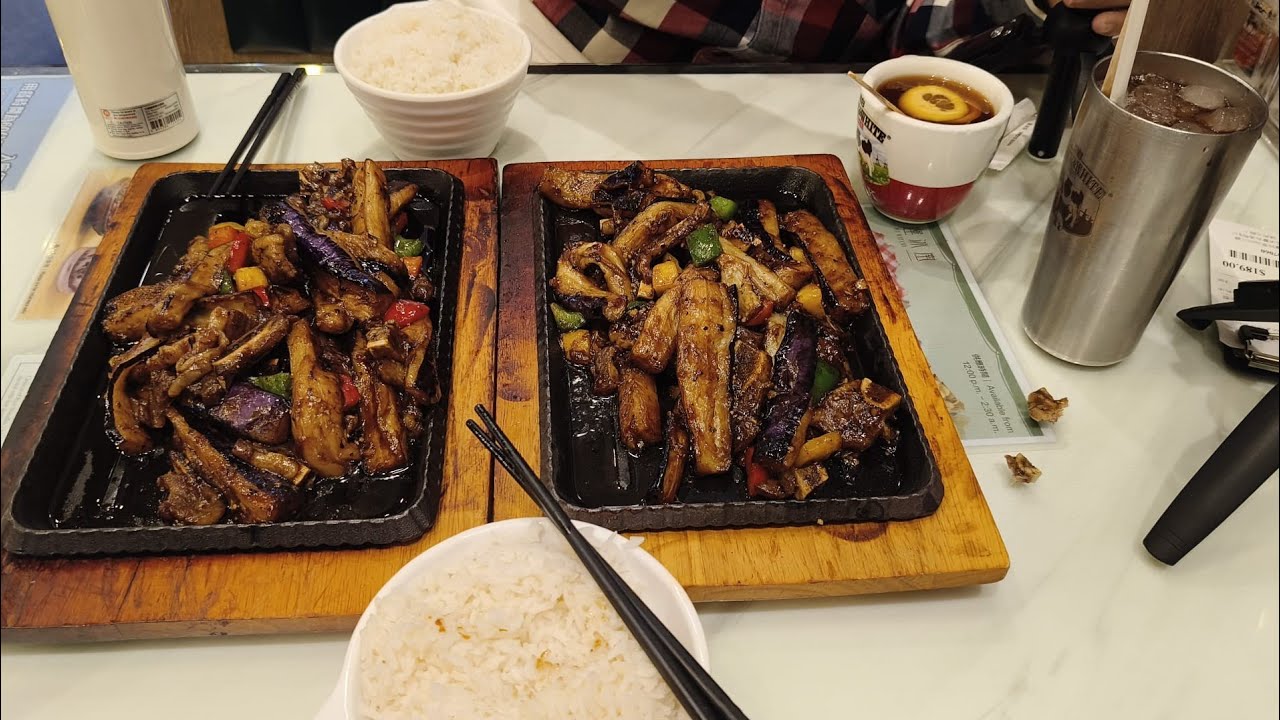 MAKAN SIANG DI RESTAURANT CHINESE MONGKOK HONGKONG