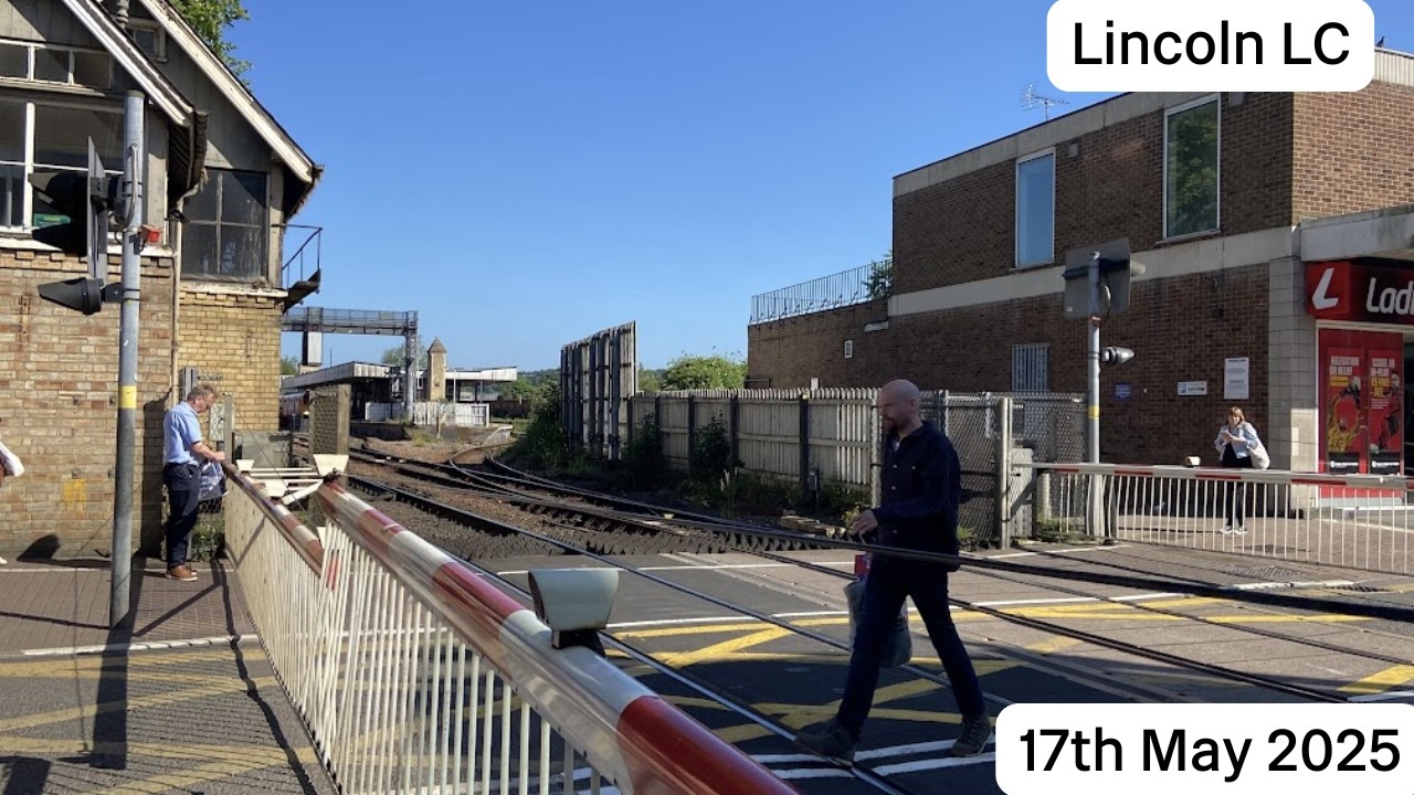 Lincoln High Street Level Crossing (17/05/2025) ft:@Addison's Transport
