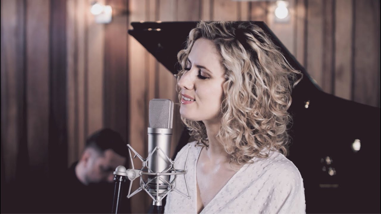 Marta Król ft.  Paweł Tomaszewski - Moon River