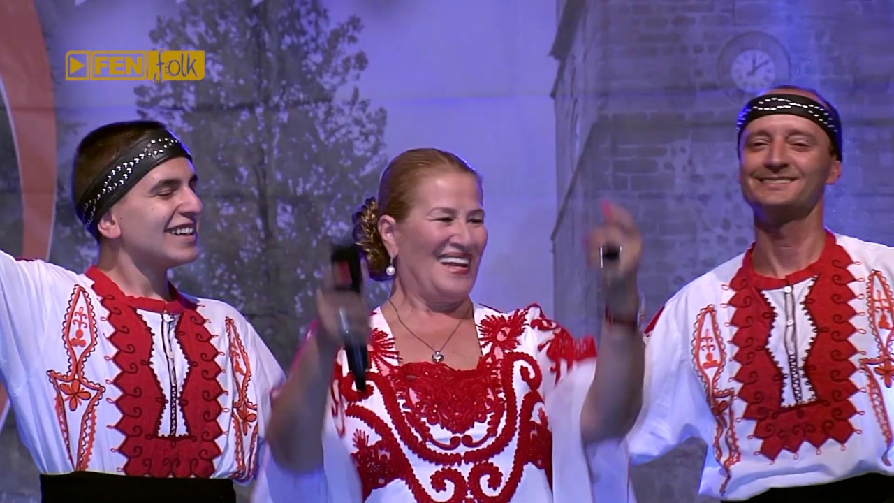 БИНКА ДОБРЕВА - Момчета мои (live)/ BINKA DOBREVA - Momcheta moi