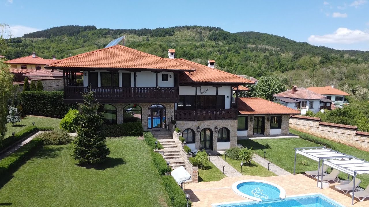 Любомировата къща