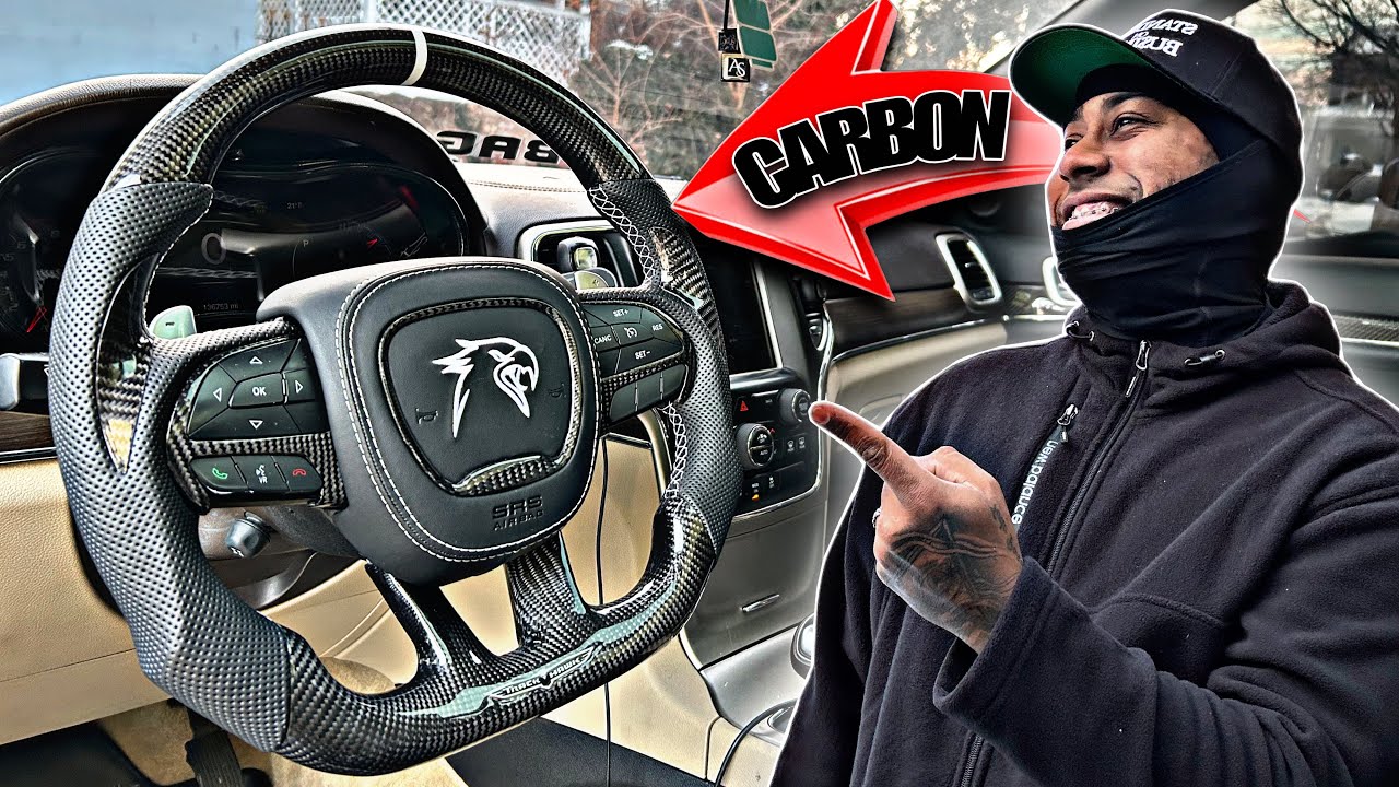 VOLANTE EN CARBÓN FIBER PARA MI JEEP GRAND CHEROKEE 🔥