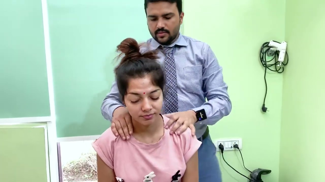 Himachal Pradesh !! patient getting chiropractic for whole body imbalance ! Dr Harish Grover