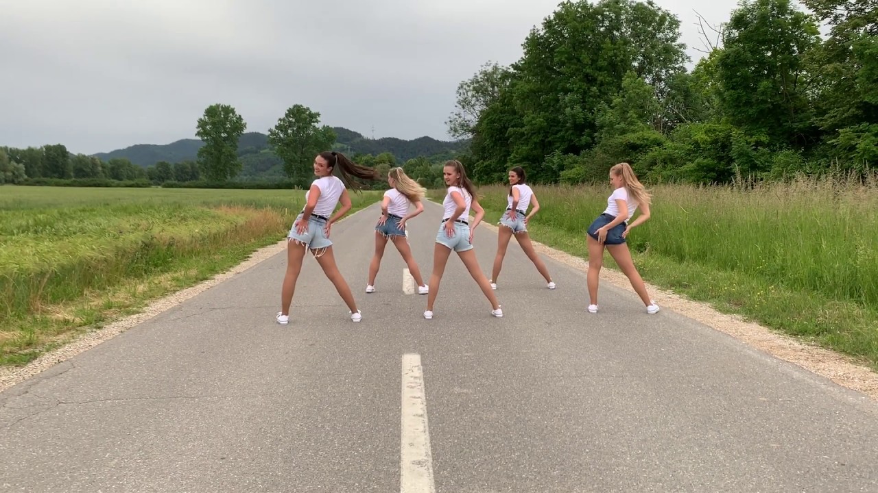 Plesna skupina FIVE- Proud Mary Choreography
