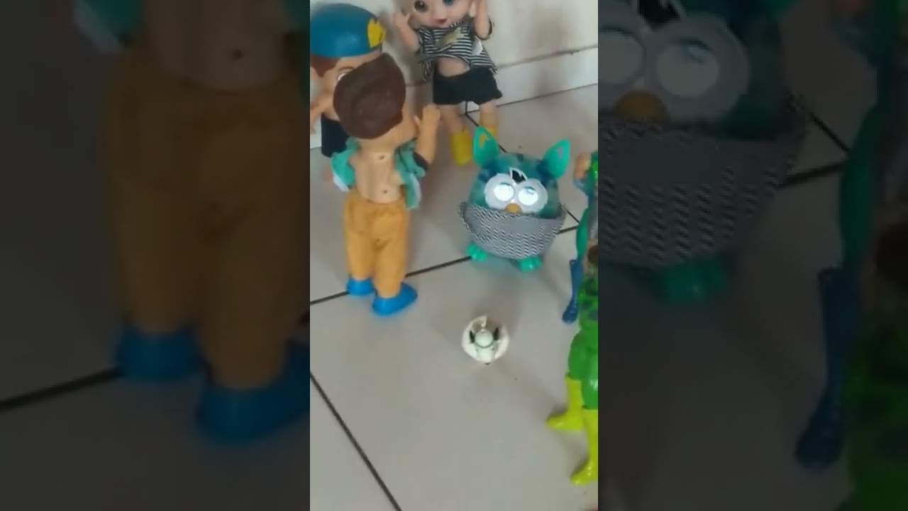 furby dan&ccedil;ando
