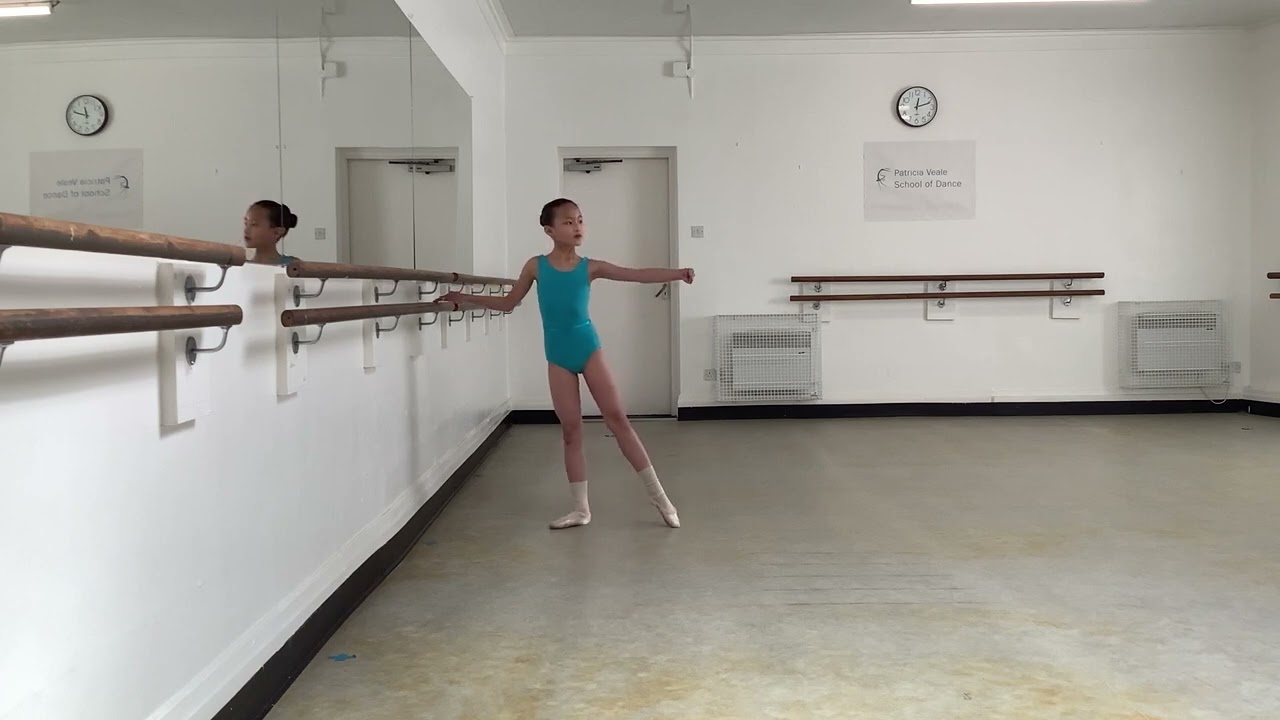 RAD Grade 2 - Pliés