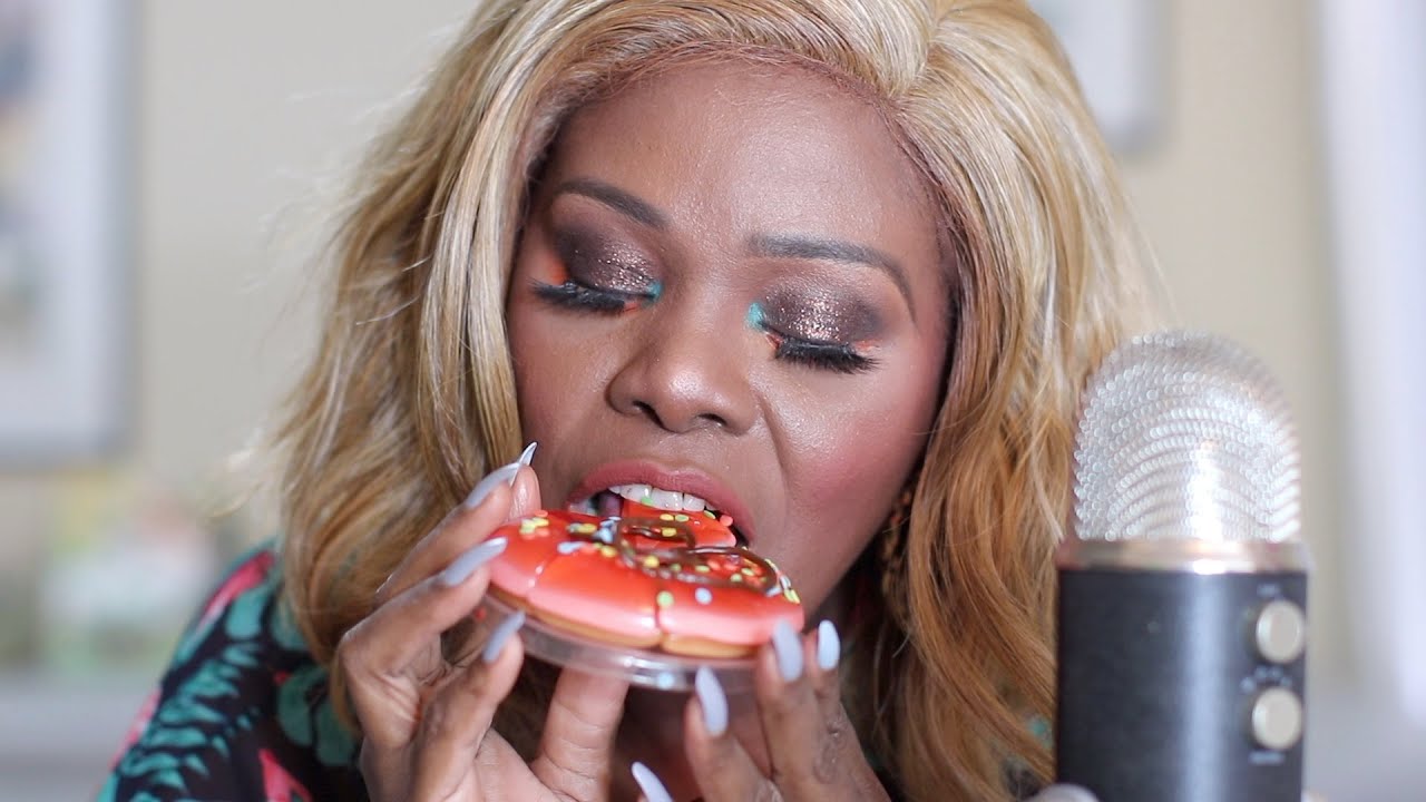 GUMMY SPRINKLE DONUT ASMR EATING SOUNDS