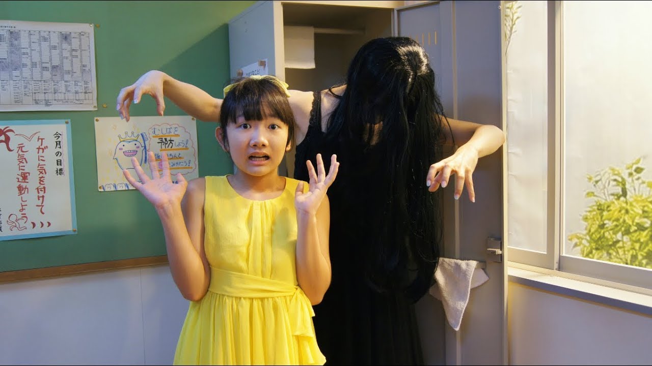 ★「放課後のかくれんぼ！？」〜友達何人見つかるかな？ 360度 短編ホラー★Hide and Seek at School--360 Short Horror★