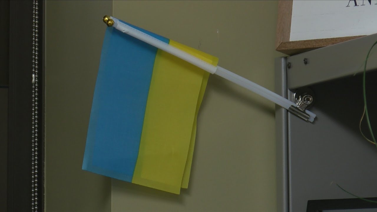 Augustana professor receives national award for work helping Ukrainian refugees