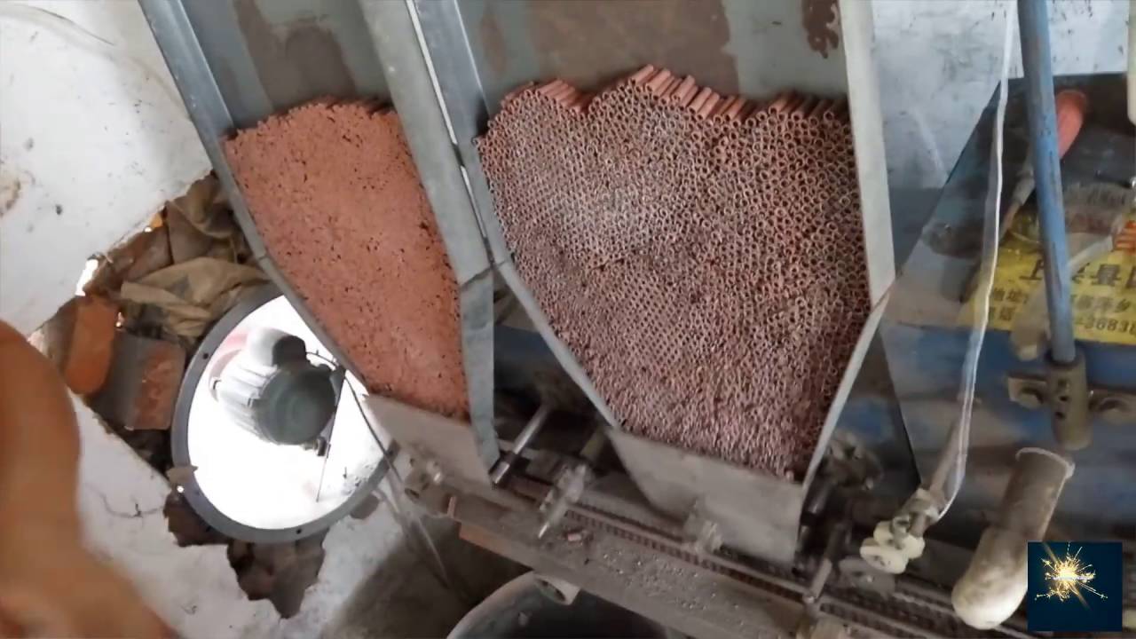 Firecracker machine knitting machine