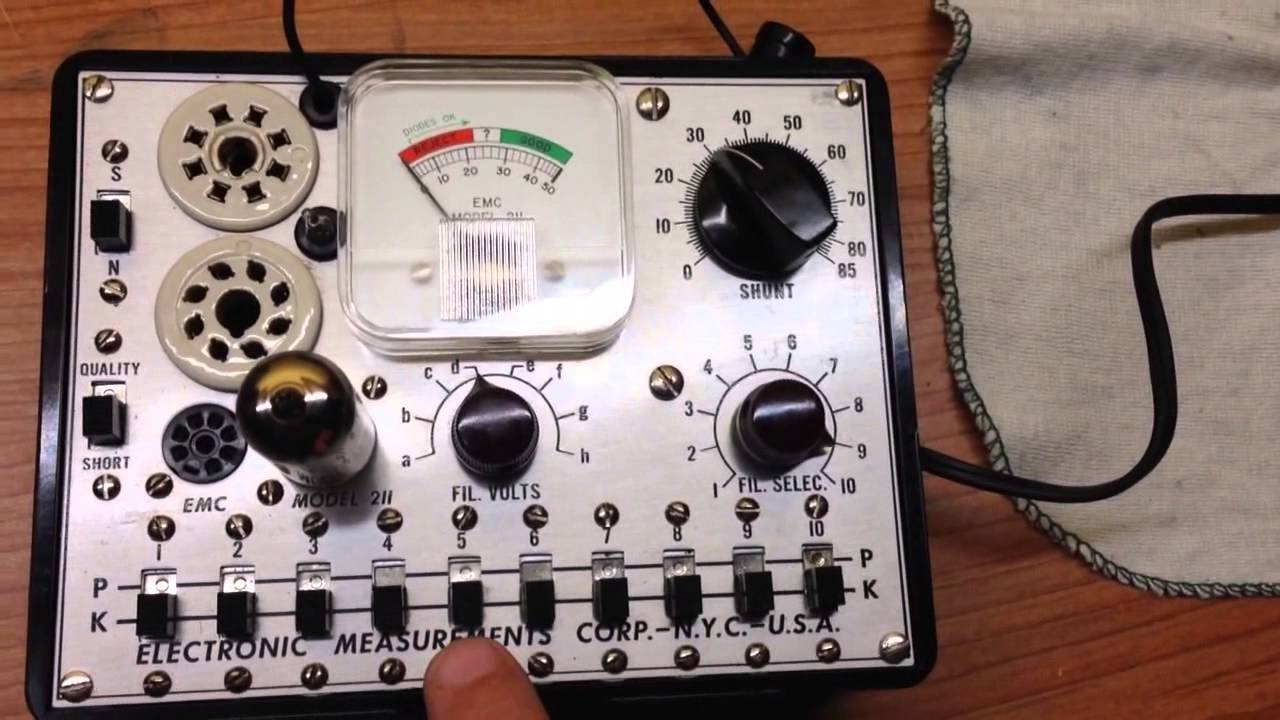 EMC 211 comprobador de válvulas radio / tube tester . Como funciona en Español