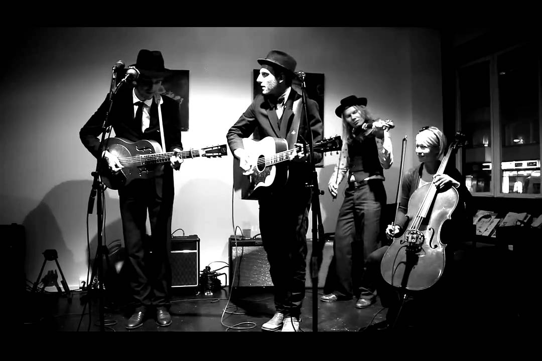 Surunmaa - Lay Me Down (video Jyrki Kallio)